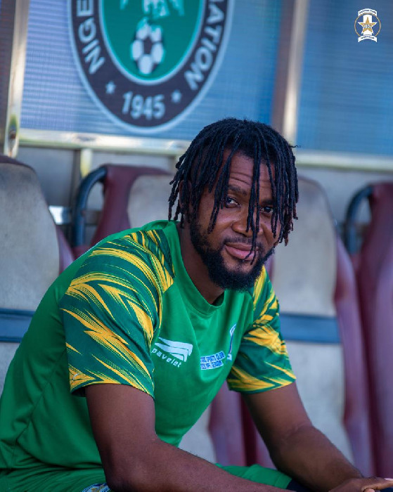 BREAKING NEWS : Shooting Stars Extend Mustapha Lawal Contract.
