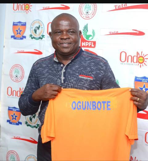 Gbenga Ogunbote a.k.a ORACLE Signs One-year Contract With Sunshine Stars.